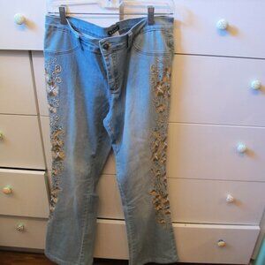 Venus Floral Beaded Jeans Size 10.  Has Stretch for nice fit